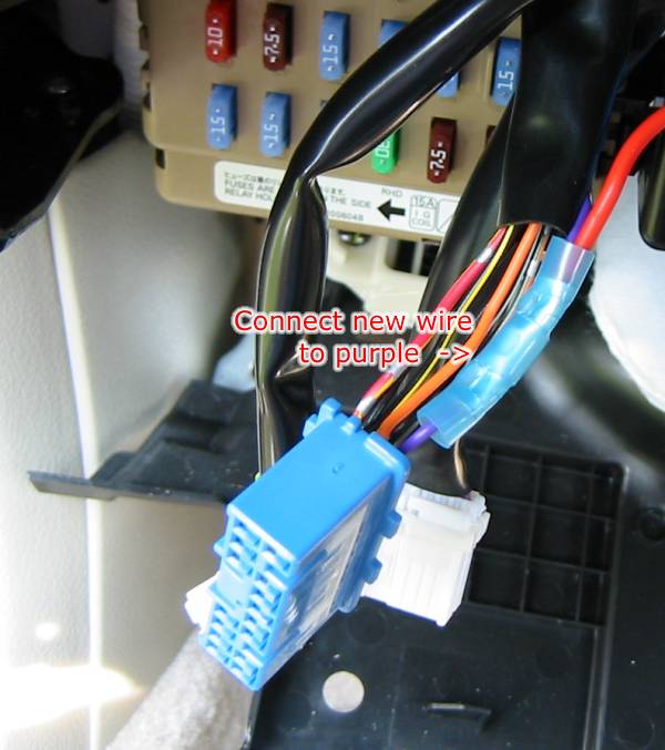 John's 2005 Subaru Legacy GT - Foglight Mod